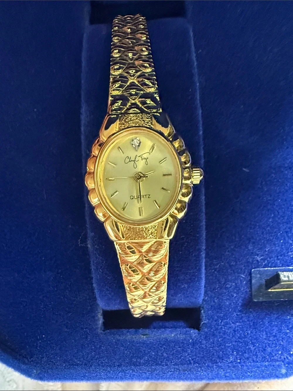 Cheryl Tiegs VTG Gold Tone Women's Bracelet Watch in Box -Needs Battery